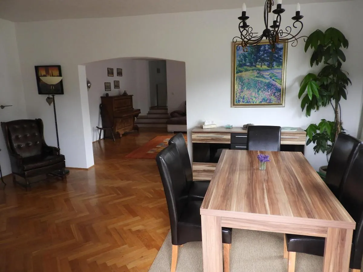 Apartment Ferienwohnung Aumuehle Freilassing